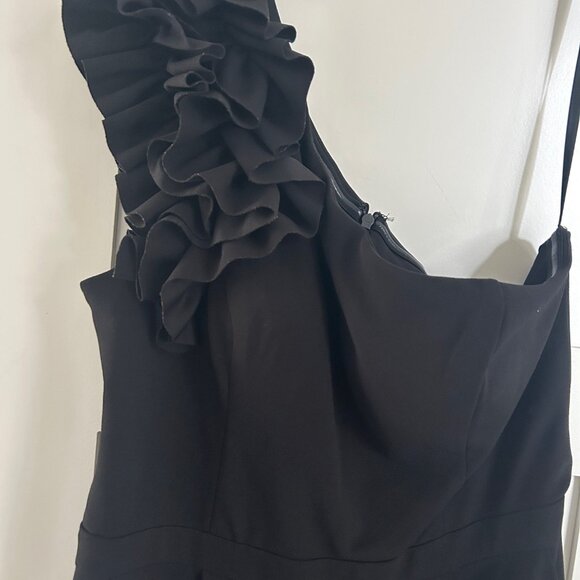 *NEW* XSCAPE Black One Shoulder Crepe Scuba Jumpsuit - Picture 4 of 5